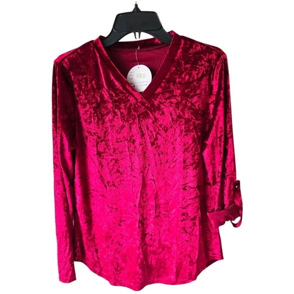 Crystal Boutique Crushed Velvety Blouse Sz M Red Roll Tab Sleeve V Neck New - Picture 1 of 11